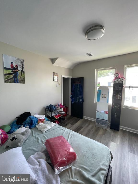 Foto del edificio - 105 Williams Ave