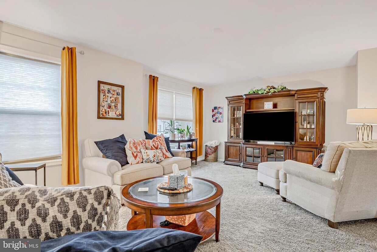 6367 Creekbend Dr, Hampden Township, PA 17050 Townhouse for Rent in