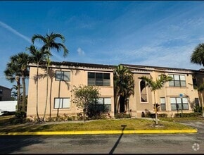Building Photo - 2846 S University Dr