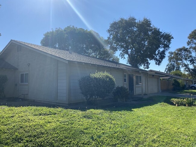 Building Photo - 1312 Pietriana Way