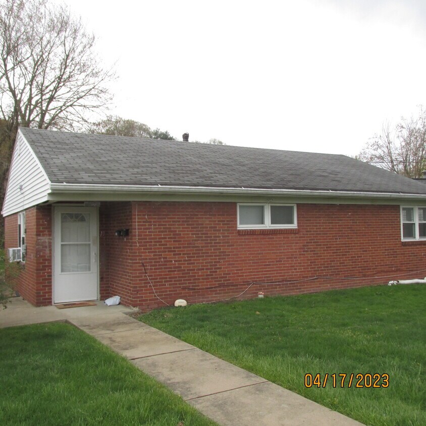 Foto principal - 2503 Martha St