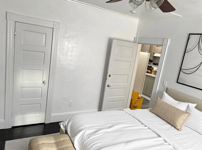 Building Photo - 49 Carpenter St