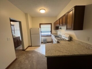 Foto del edificio - 21930 Lakeshore Blvd