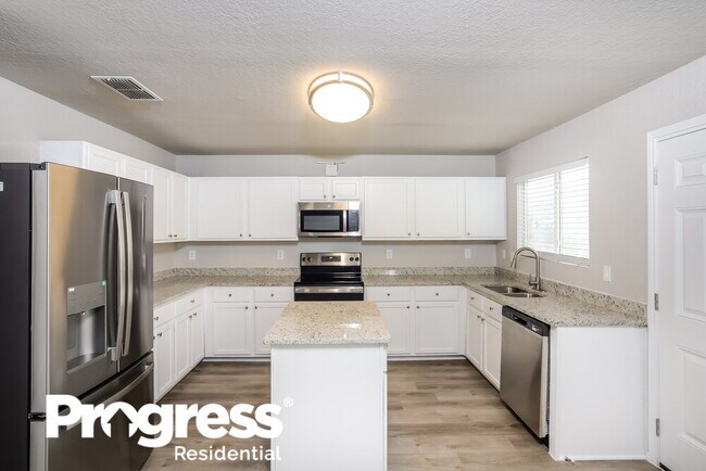 Building Photo - 811 Rodeo Ranch