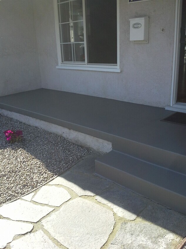 1060 Pacific Beach Dr, San Diego, CA 92109 House for Rent in San