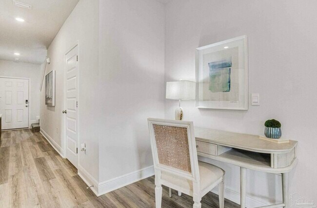 Building Photo - 4083 Pendragon Cir