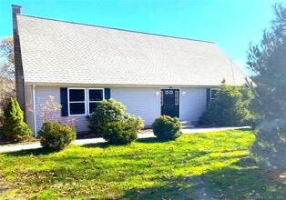 Building Photo - 251 Reidy Hill Rd