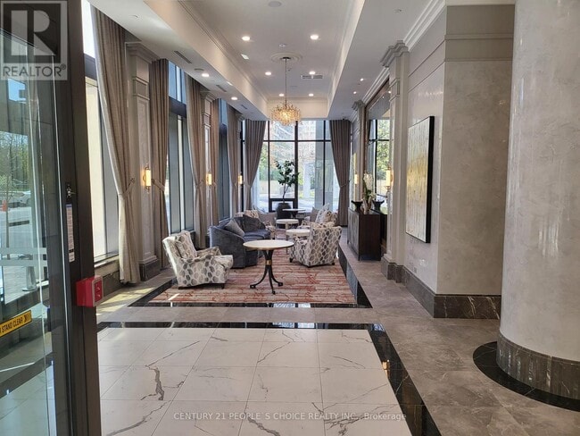 Building Photo - 30 Elm Dr W