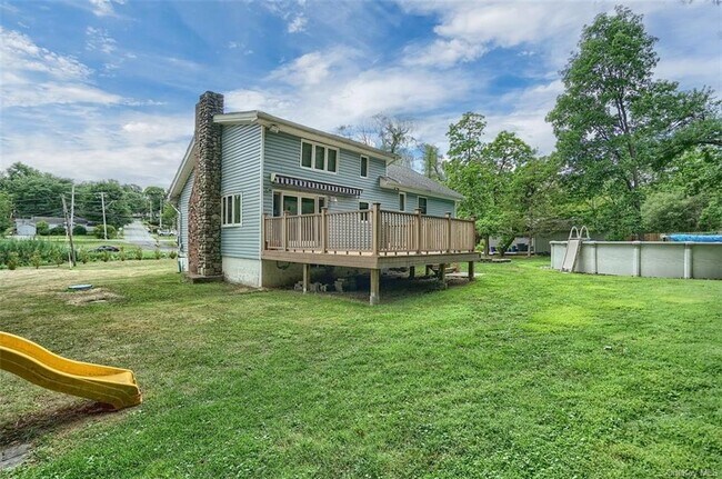 Building Photo - 6 Wm Corie Dr