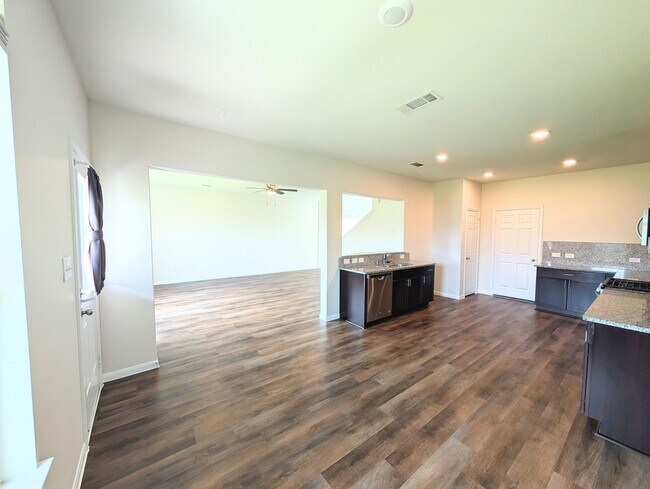 Foto del edificio - 17914 Grassy Prairie Dr