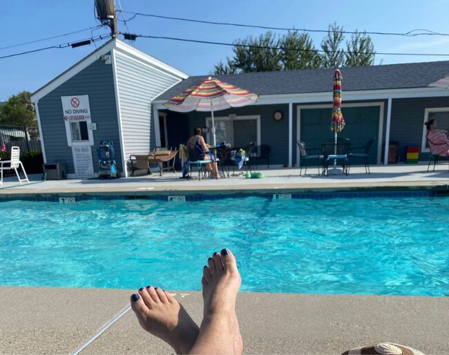 275 North End Blvd, Salisbury, MA 01952 Townhouse for Rent in