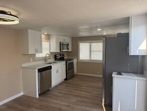 Building Photo - 8536 Honeywell Rd