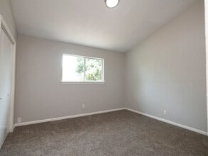 Building Photo - 2526 Glen Springs Way