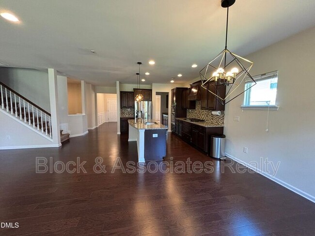 Building Photo - 1009 Magnolia Blossom Ln