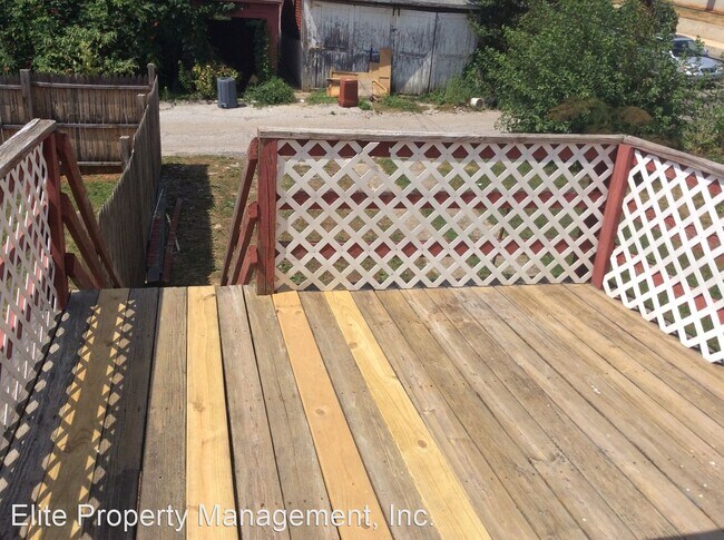 Foto del edificio - 3 br, 1 bath House - 907 W. College Ave., ...