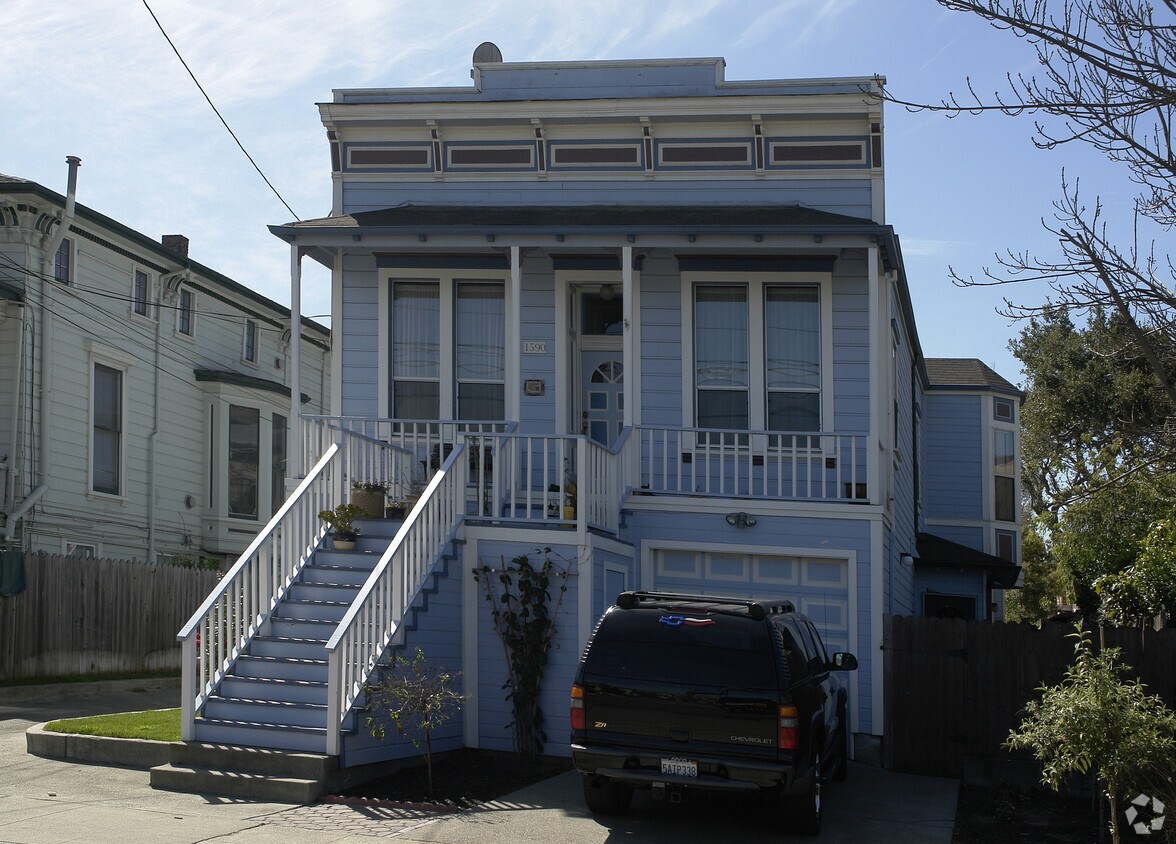 Primary Photo - 1590 Buena Vista Ave