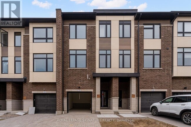 Building Photo - 1695 Dersan St