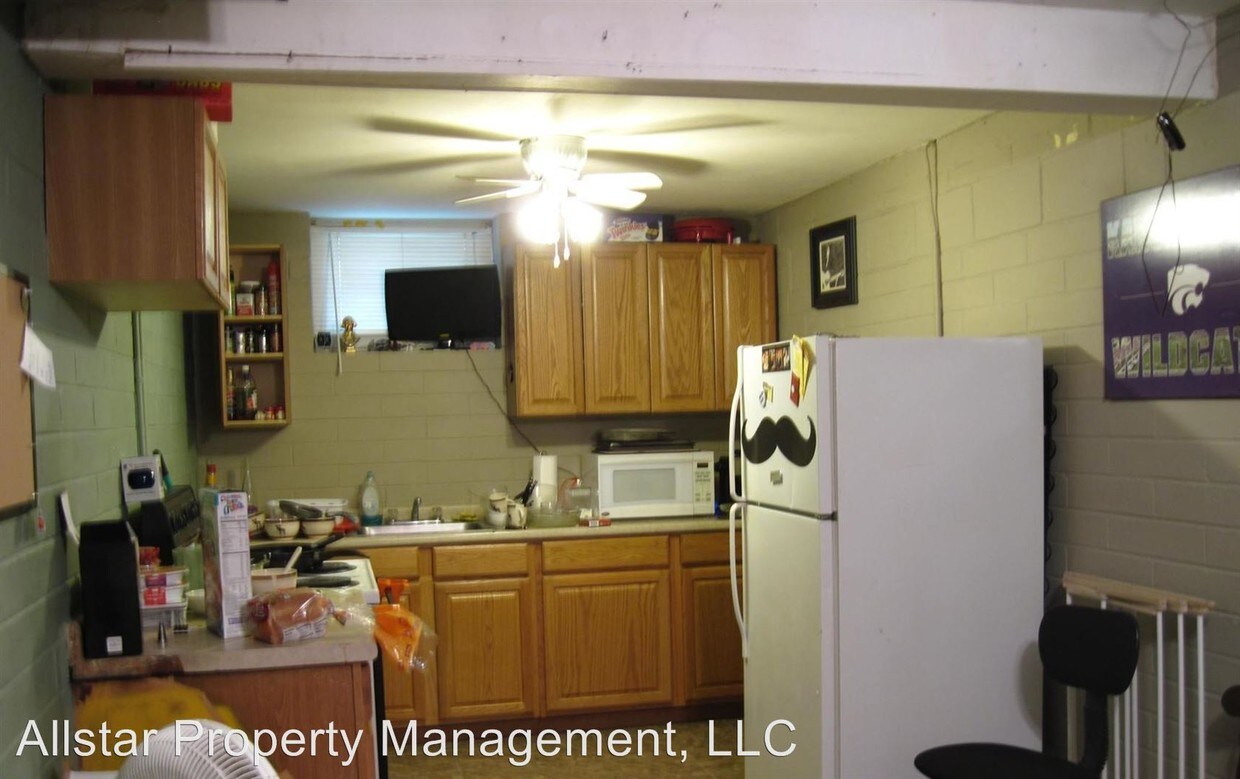 Building Photo - 1006 Fremont St