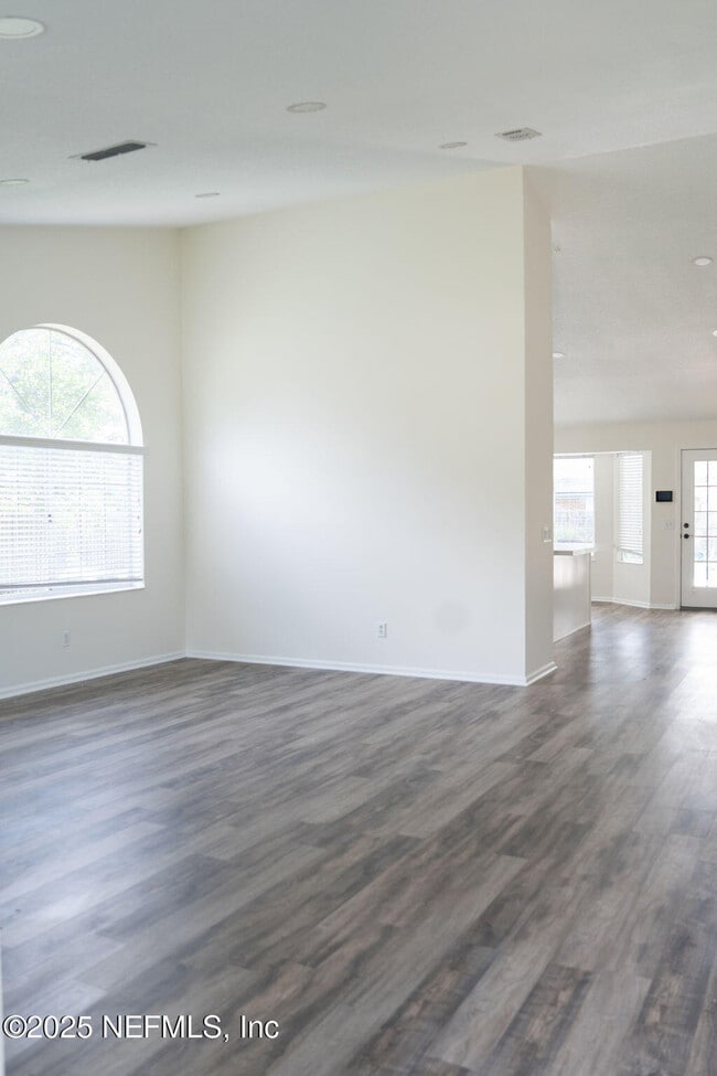 Building Photo - 2779 Chesterbrook Ct