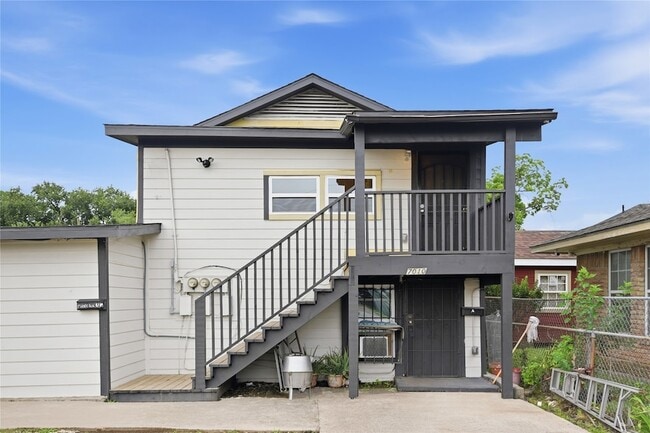 Photo - 7010 Brownsville St Apartment