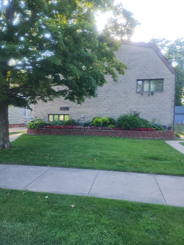 Foto del edificio - 12832 Mozart St