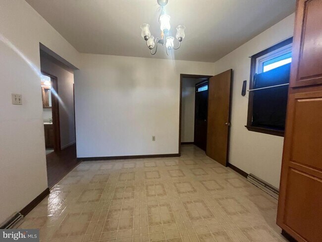 Foto del edificio - 335 Fairmount Ave