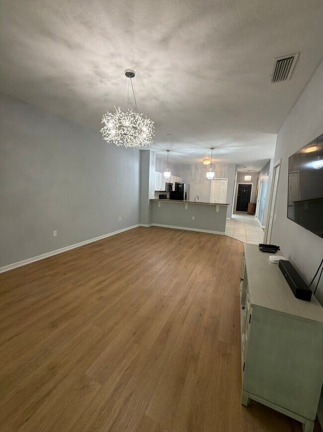 Foto del edificio - 10020 Heather Ln