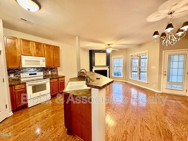 Foto del edificio - 27 Great View Ct