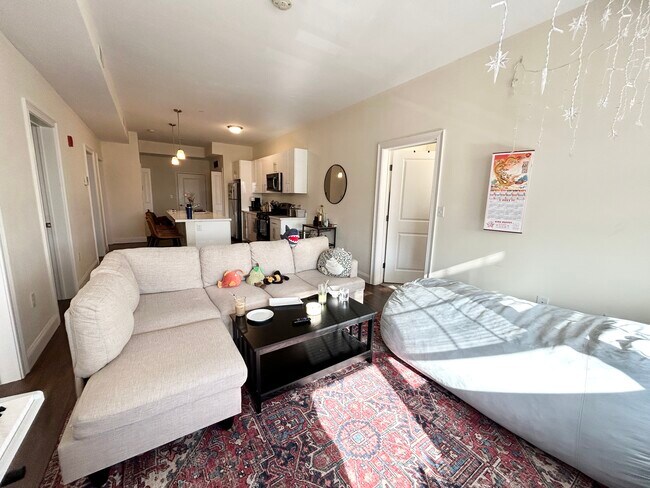 Foto del edificio - 81 Amory St