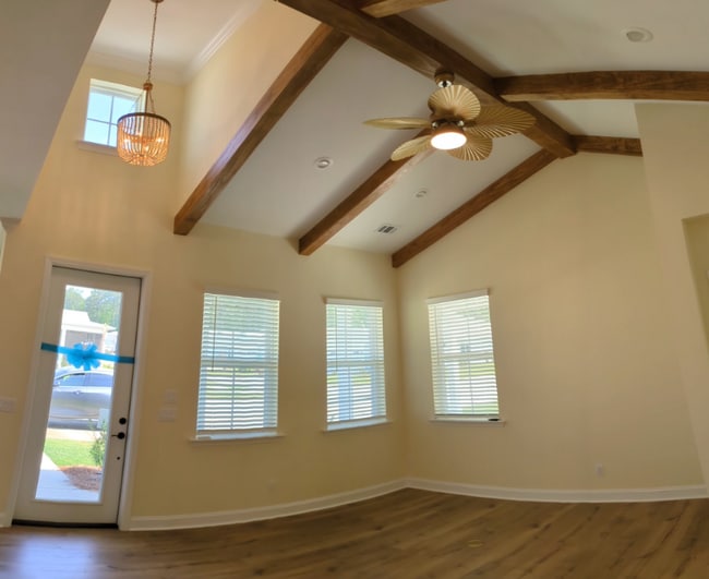 Building Photo - 91 Tropics Ave