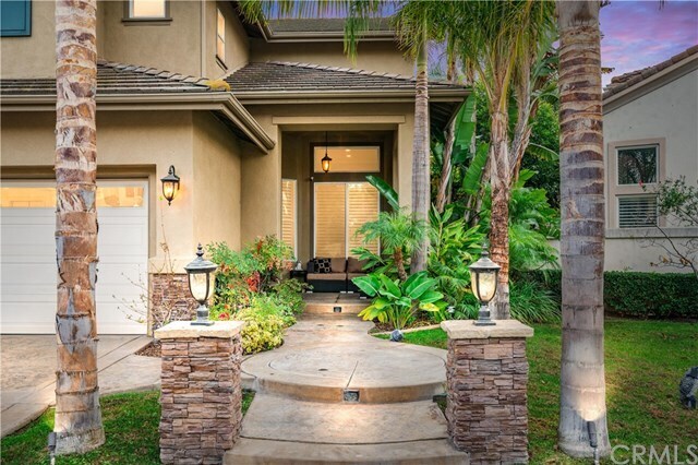 Building Photo - 33 Calavera