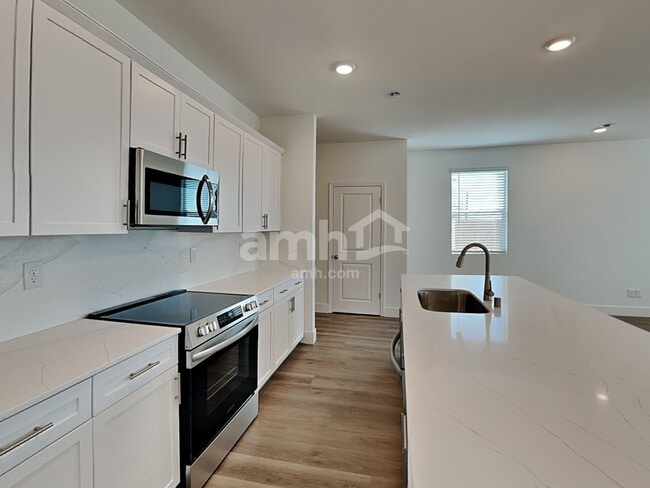 Foto del edificio - 8373 Buckskin Clf Ave