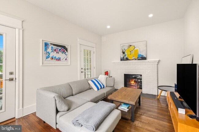Foto del edificio - 3407 Ordway St NW