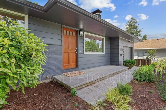 Building Photo - 9520 SW Ardenwood St