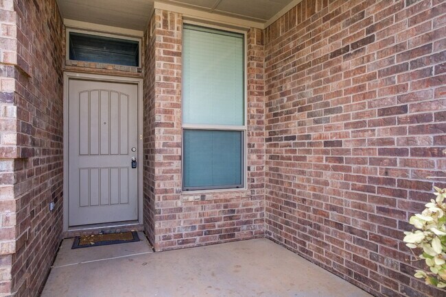 Foto del edificio - Great newer home in Frenship ISD