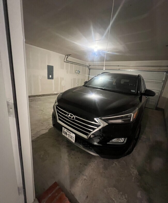 Photo - 14036 Gaskin St House