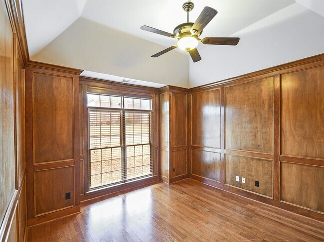 Foto del edificio - GORGEOUS 4 bed, 3.5 bath home near Macon a...