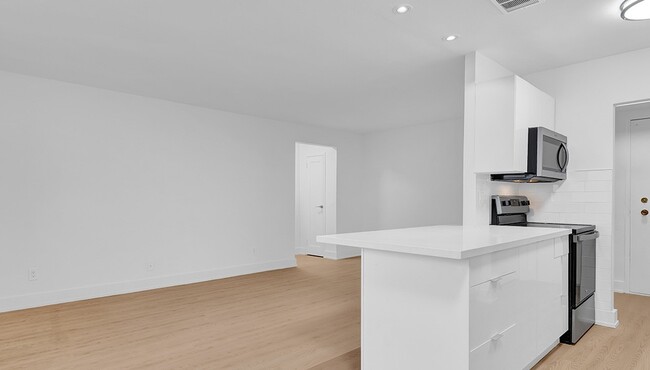 Woolwich Kitchen & Living Room - Sold - 671 Woolwich