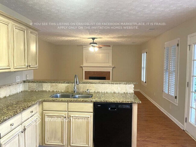 Foto del edificio - 9008 Mallory Ln