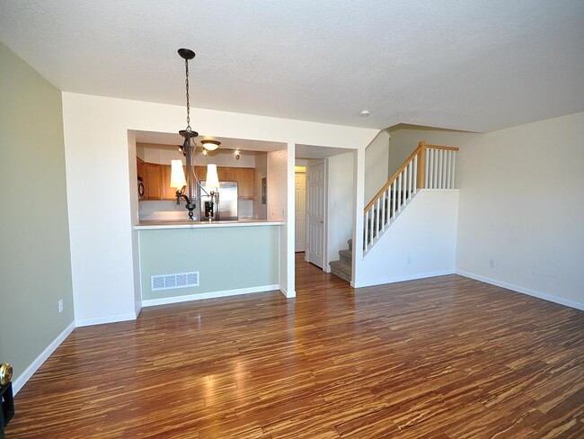 Building Photo - 2120 Timber Creek Dr