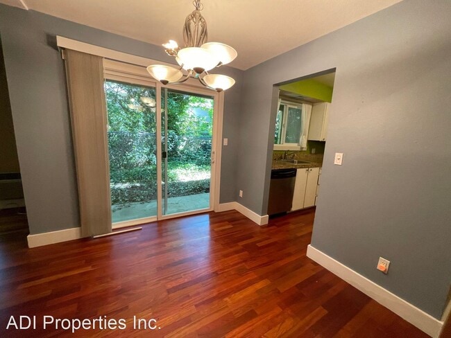 Building Photo - 2 br, 1 bath House - 6801 SW Terri Ct. #59
