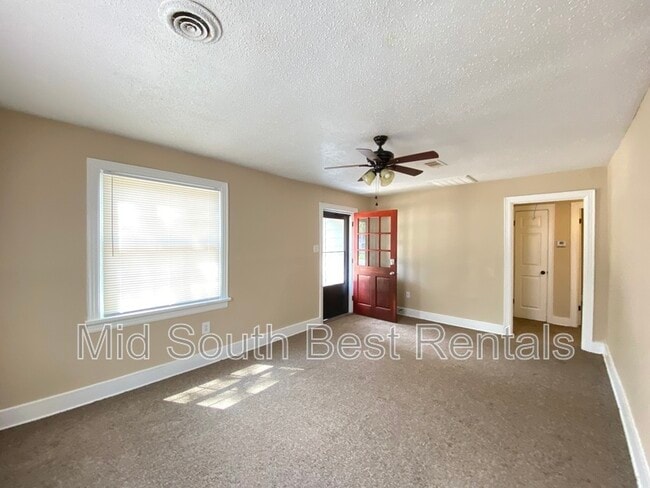 Building Photo - 5204 W 30th St