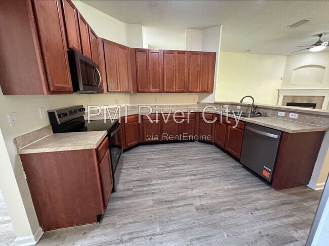 Foto del edificio - 533 Alice Cove Ct