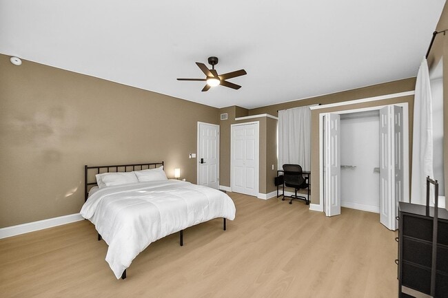 Photo - 512 Mason Ave House