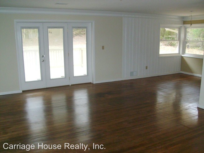 Building Photo - 3 br, 2 bath House - 130 Belmont Ct
