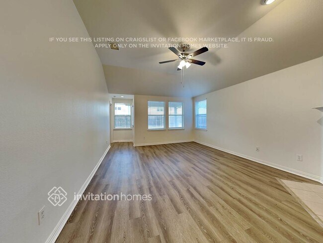 Foto del edificio - 1132 Ainsworth Dr