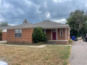 Building Photo - 1122 Arkansas St