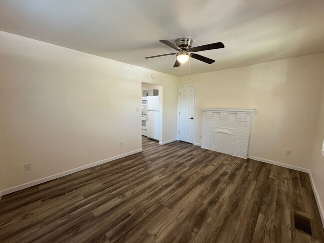 Foto del edificio - Affordable and Adorable Duplex in Enderly ...