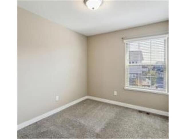 Building Photo - 5407 96th Ave N