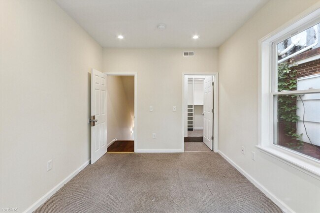 Foto del edificio - 5 br, 3 bath House - 1804 W MONTGOMERY AVE...